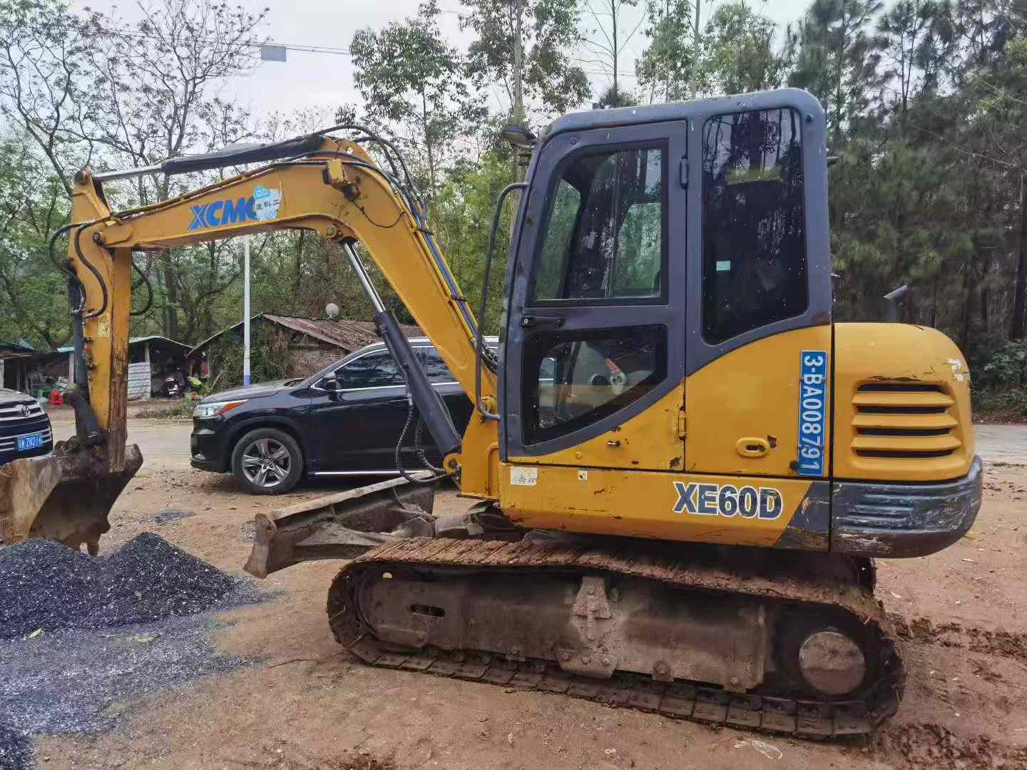 Compre Escavadeira XCMG XE60D Usada / 5