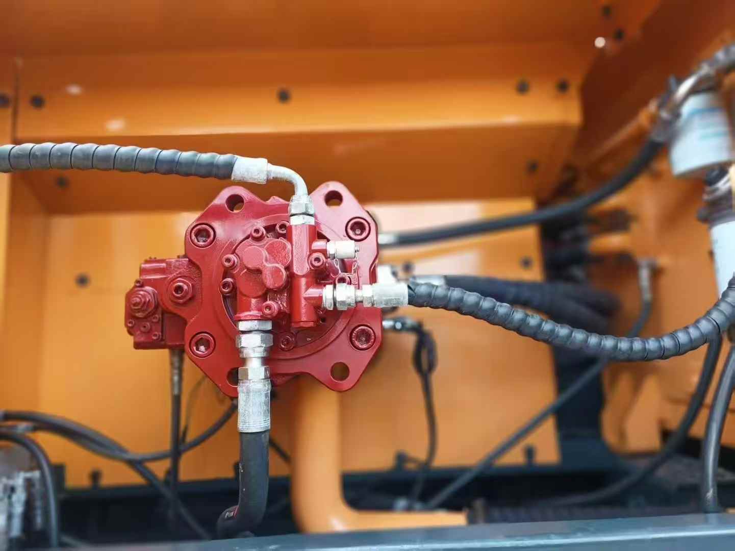 Used Hyundai R350LVS Excavator 2016 Model / 6