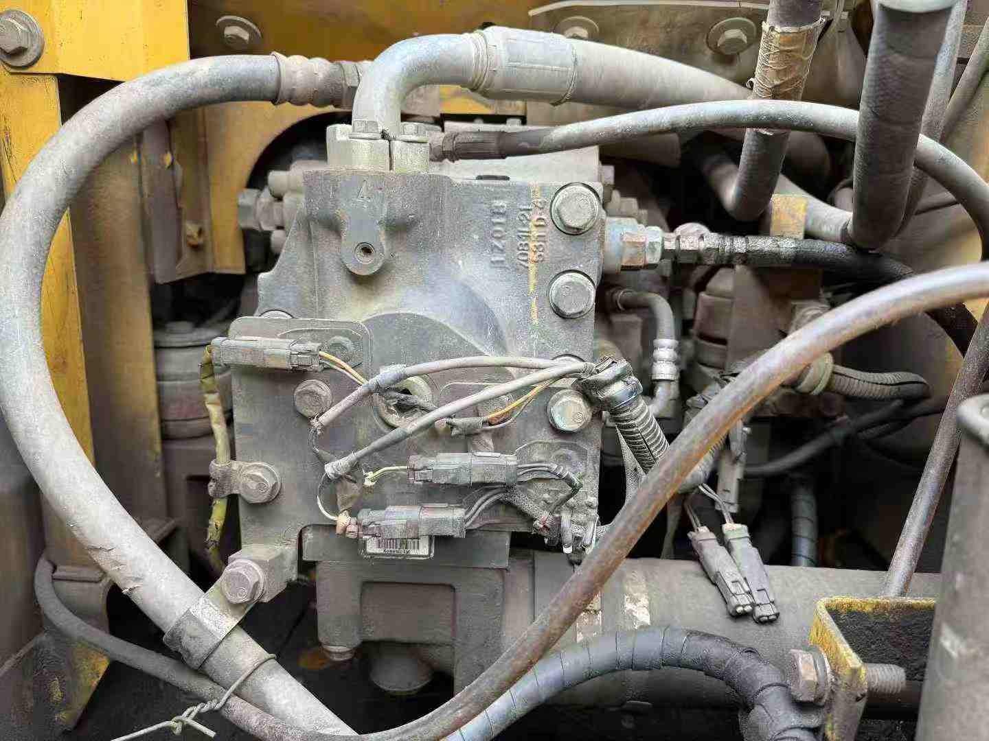 Used Komatsu PC130-7 Excavator 2012 Model / 4