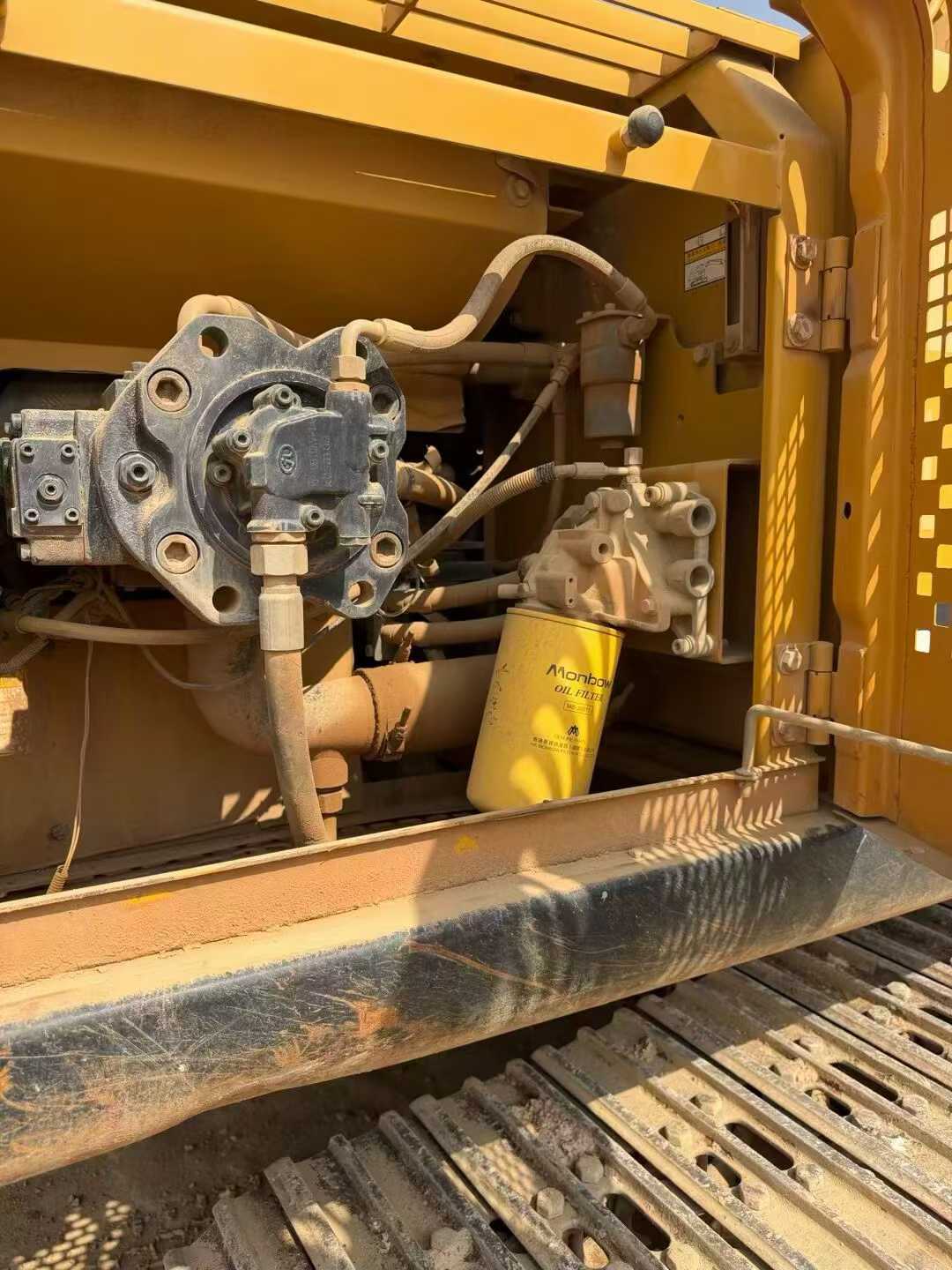 Used Sany SY200C Excavator 2020 Model / 3