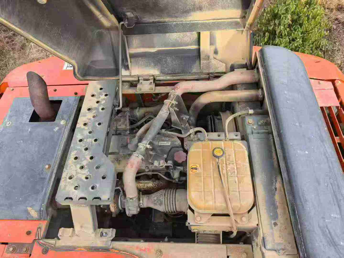 Used Hitachi ZH200-5A Excavator 2019 Model / 3