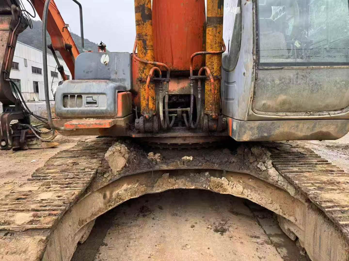 Used Hitachi EX230-6 Excavator 2016 Model / 2