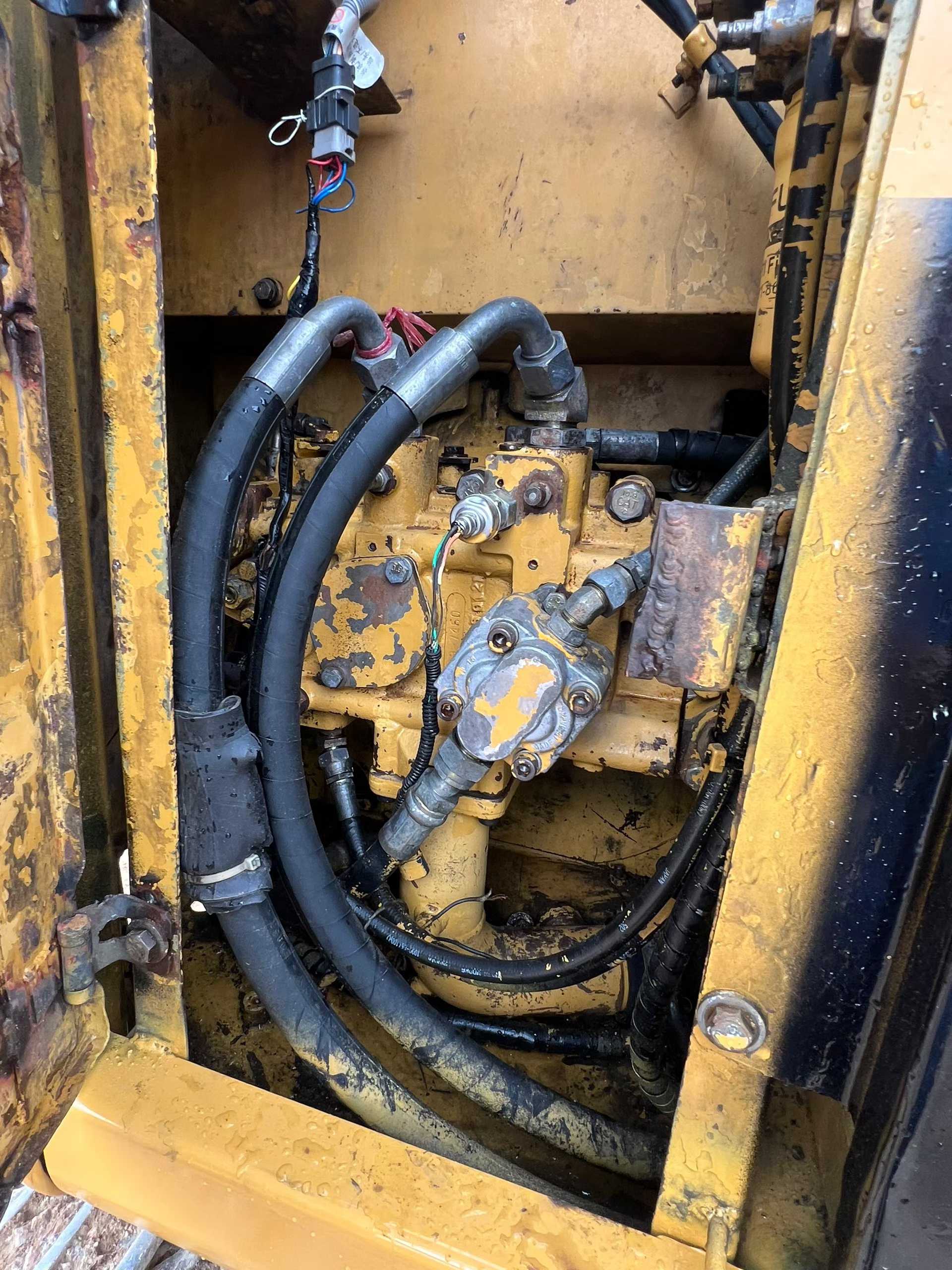 Used Caterpillar 311C Excavator 2016 Model / 5