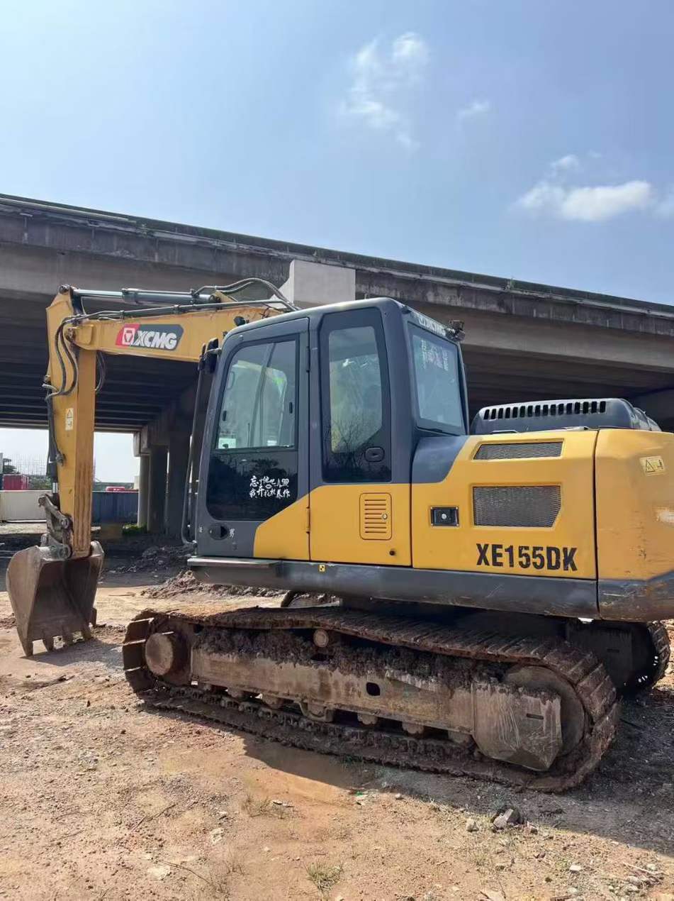 Used XCMG XE135B Excavator 2022 Model / 3
