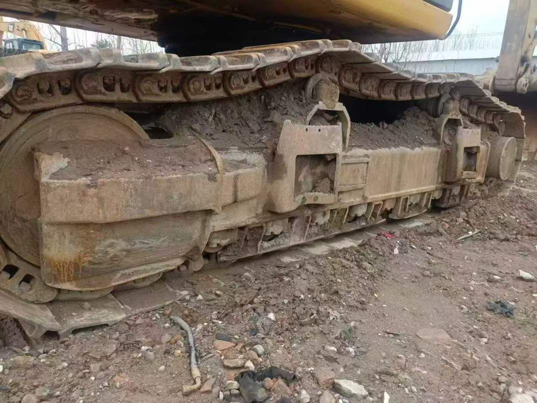 Used Caterpillar 340D2L Excavator 2016 Model / 8