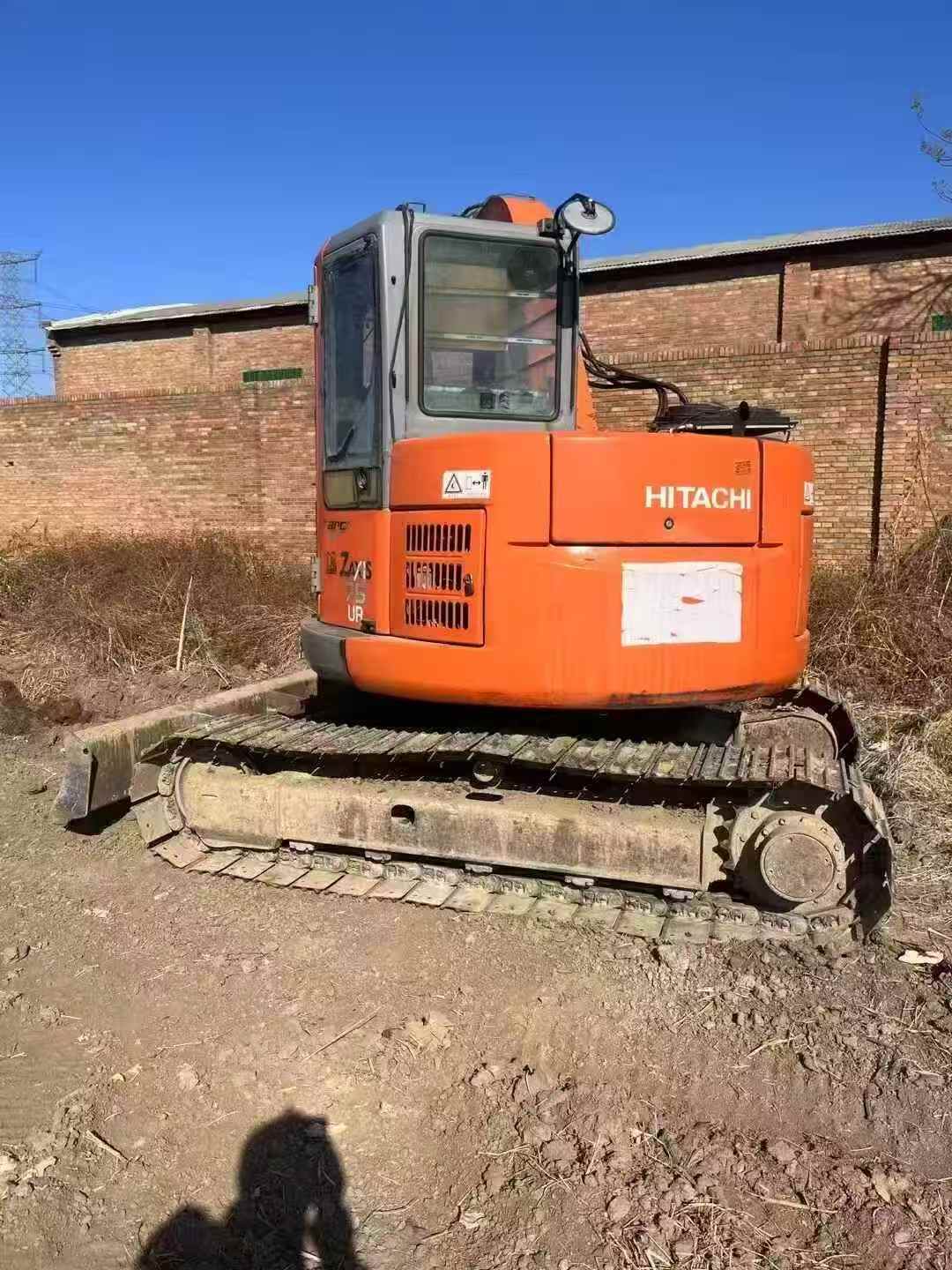 Compre Escavadeira Hitachi EX75-3 Usada / 2