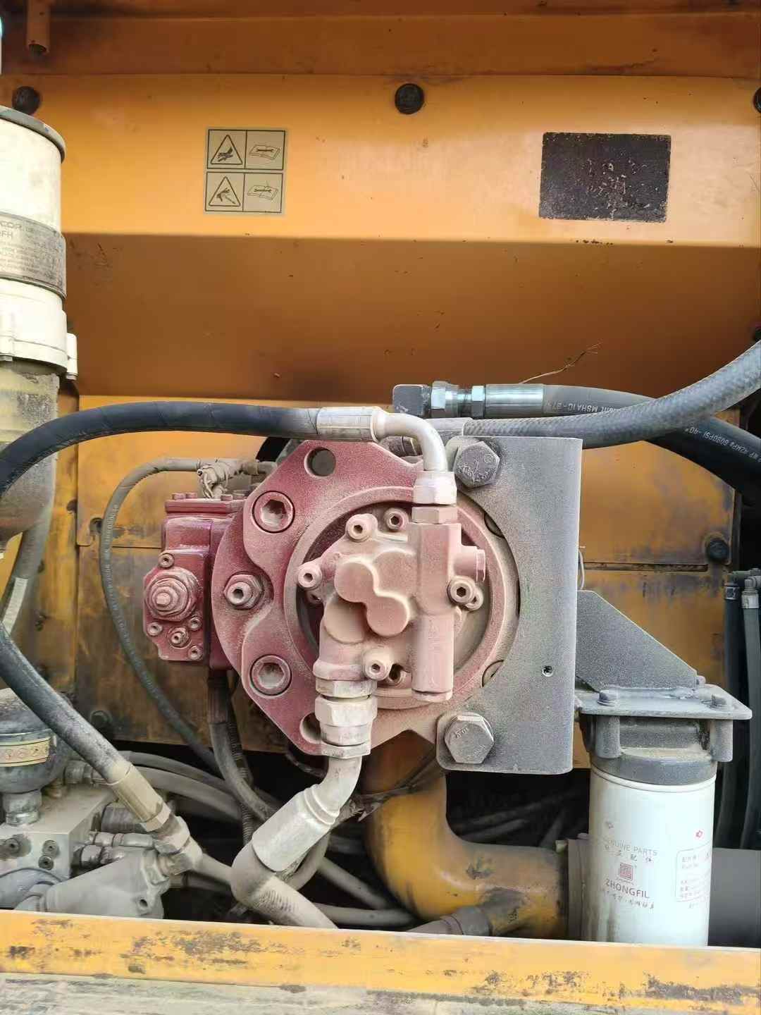 Used Hyundai R215VS Excavator 2018 Model / 5