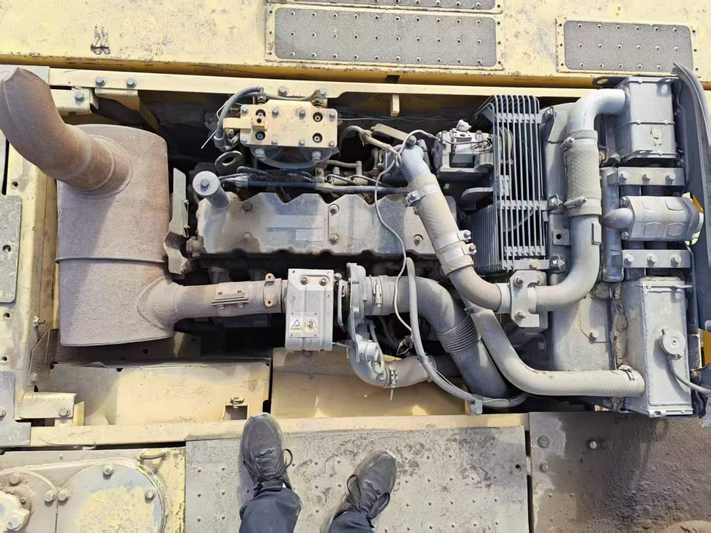 Used Komatsu PC240-6 Excavator 2012 Model / 7