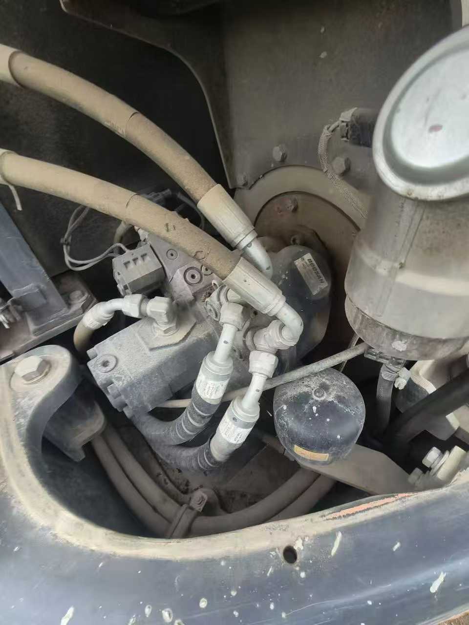 شراء حفارة Doosan DH60 مستعملة / 2