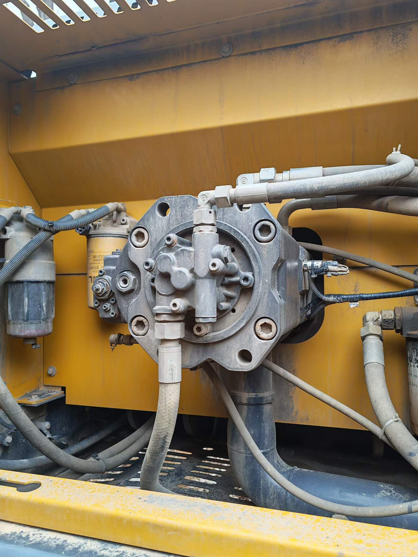 Used XCMG XE370 Excavator 2020 Model / 9