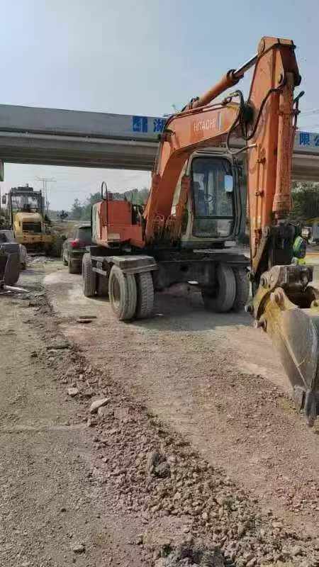 Used Hitachi EX120 Excavator 2016 Model / 8