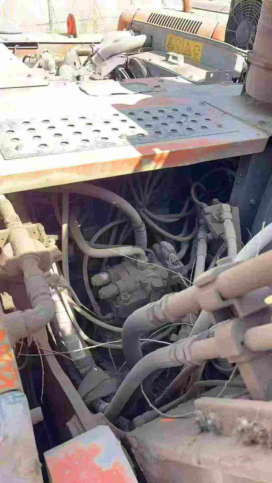 Used Hitachi ZX210K-3 Excavator 2016 Model / 6