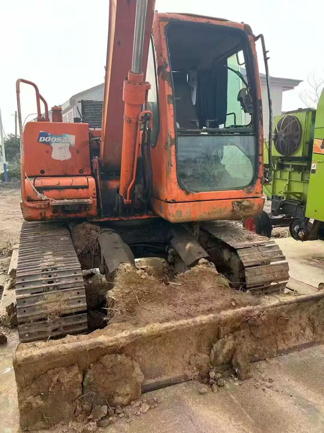 Used Doosan DH80G Excavator 2016 Model / 5