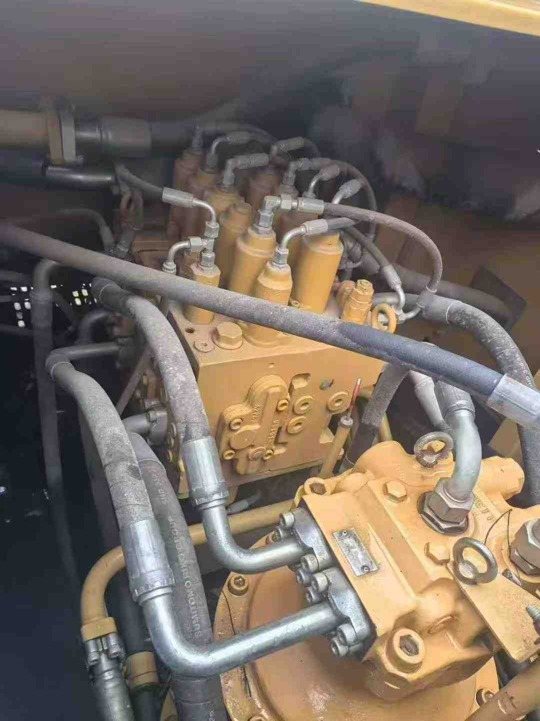 Used Sany SY215C Excavator 2021 Model / 3