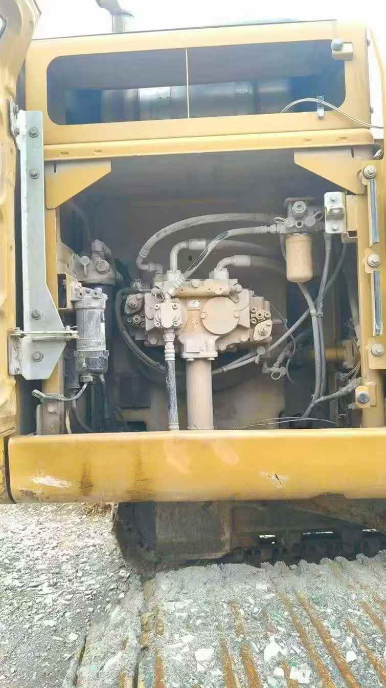 Used Caterpillar 320EL Excavator 2016 Model / 5