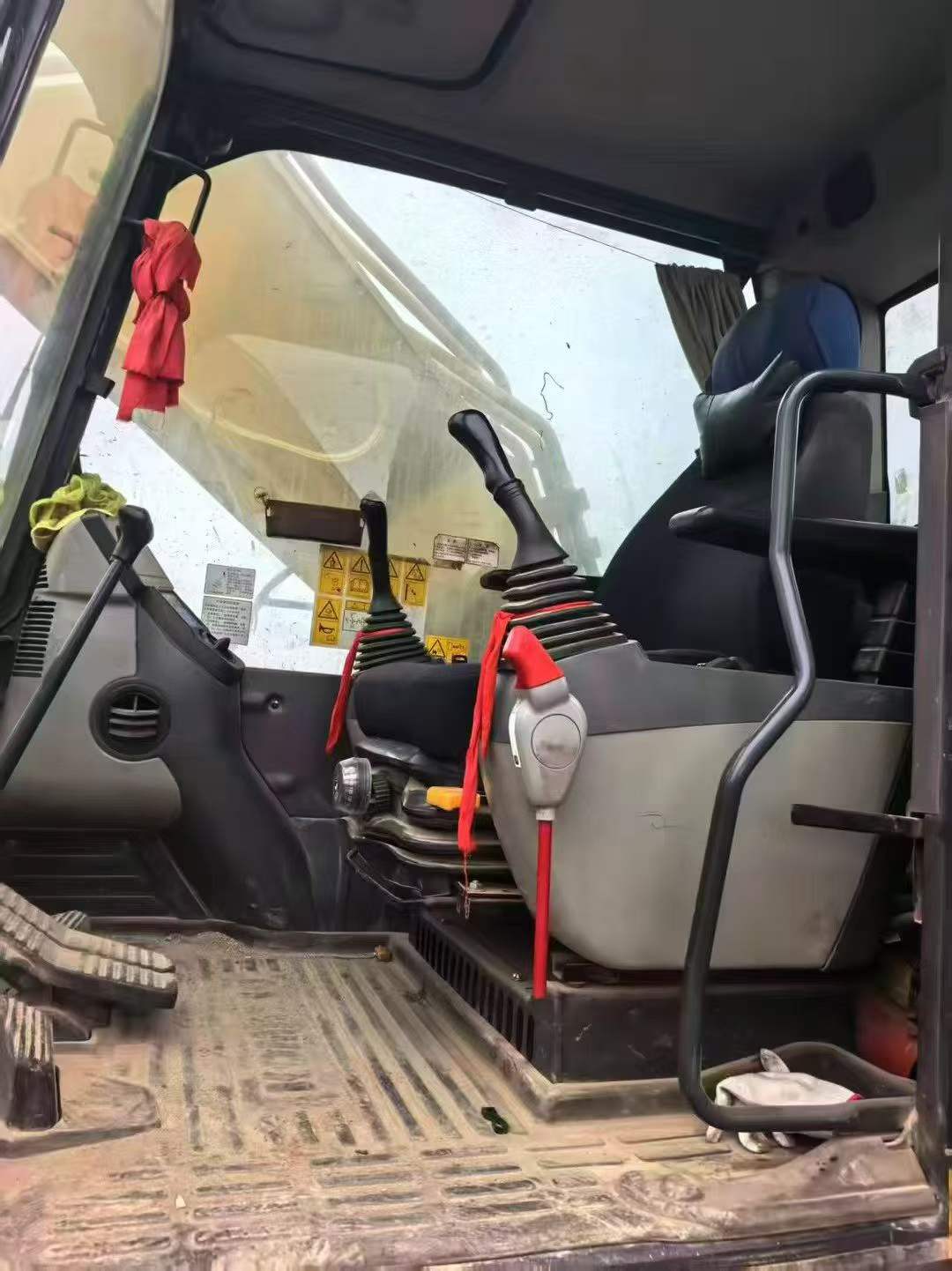 Used Komatsu PC300LC-8 Excavator 2021 Model / 8