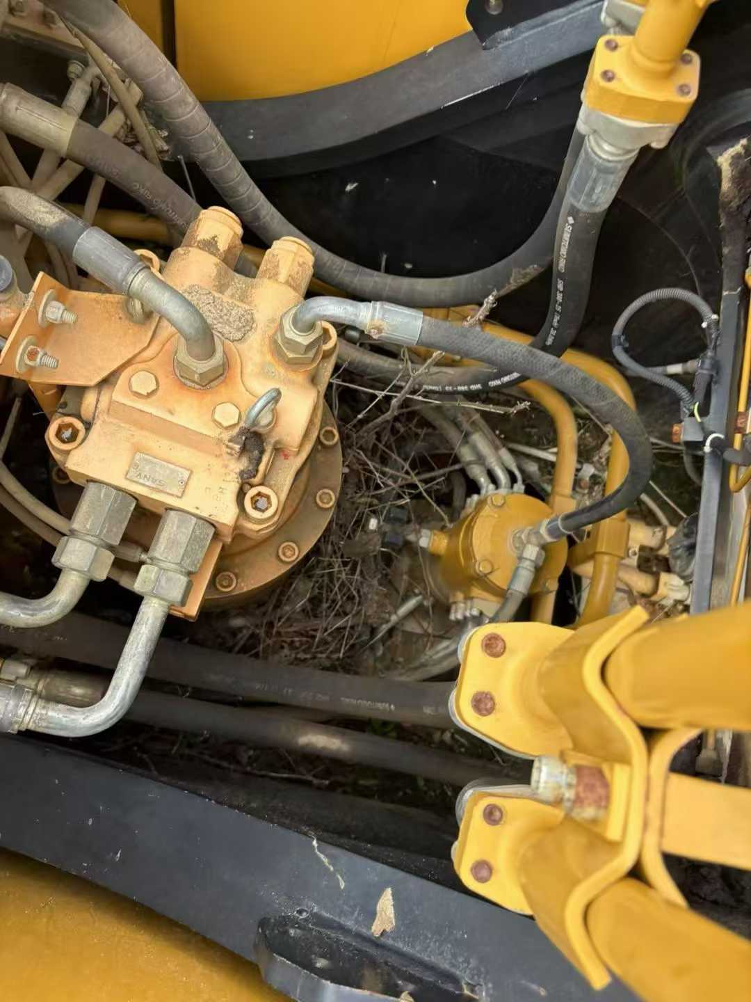 Used Sany SY215C Excavator 2018 Model / 4