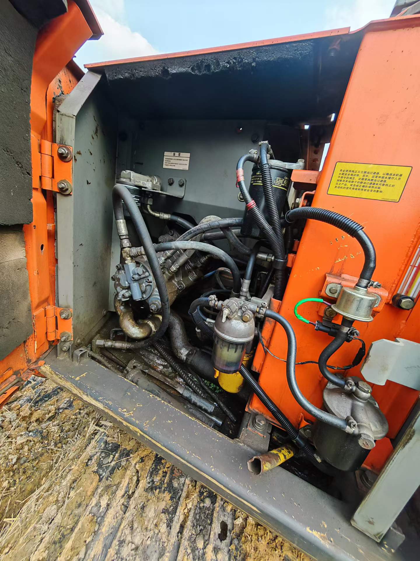 Used Hitachi ZX70-5G Excavator 2015 Model / 7