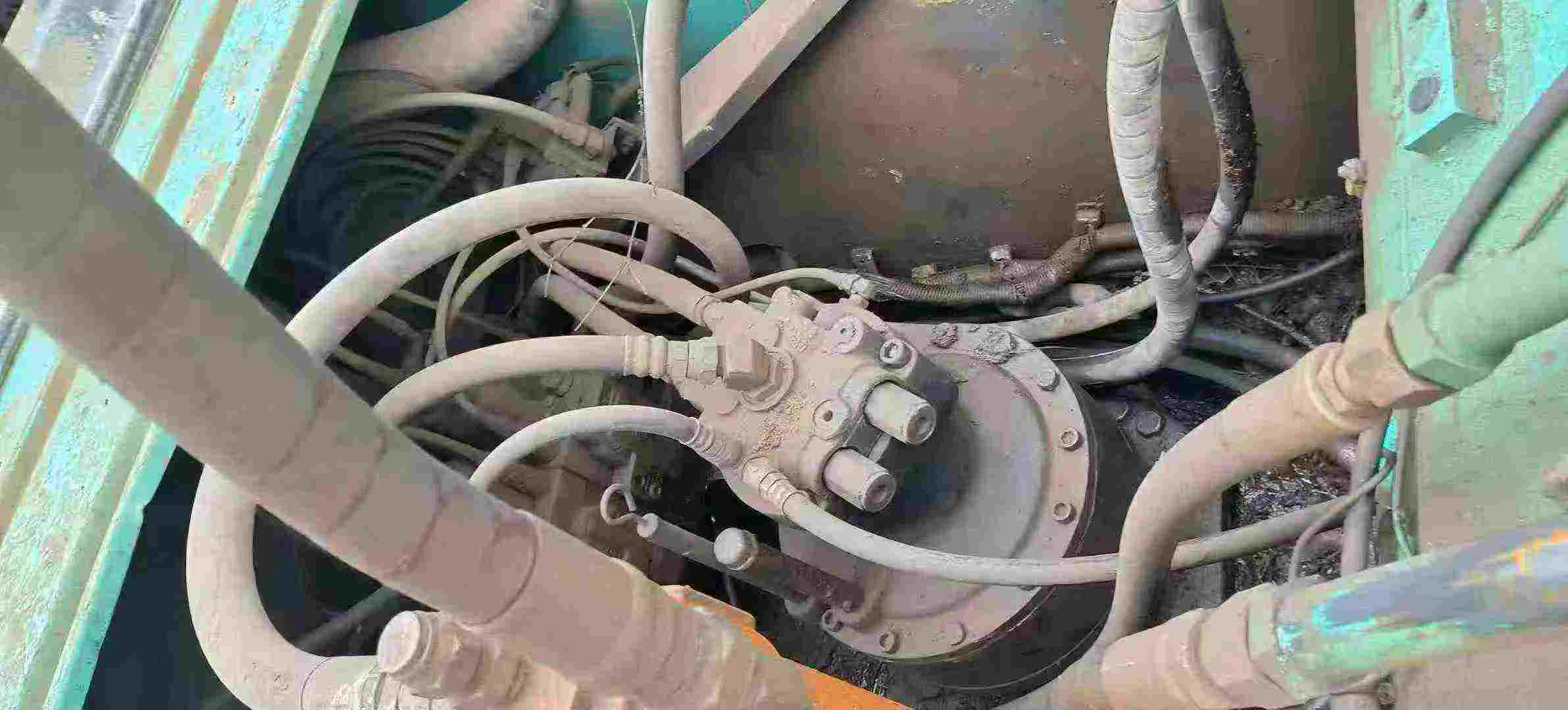 Used Kobelco SK260 Excavator 2014 Model / 4