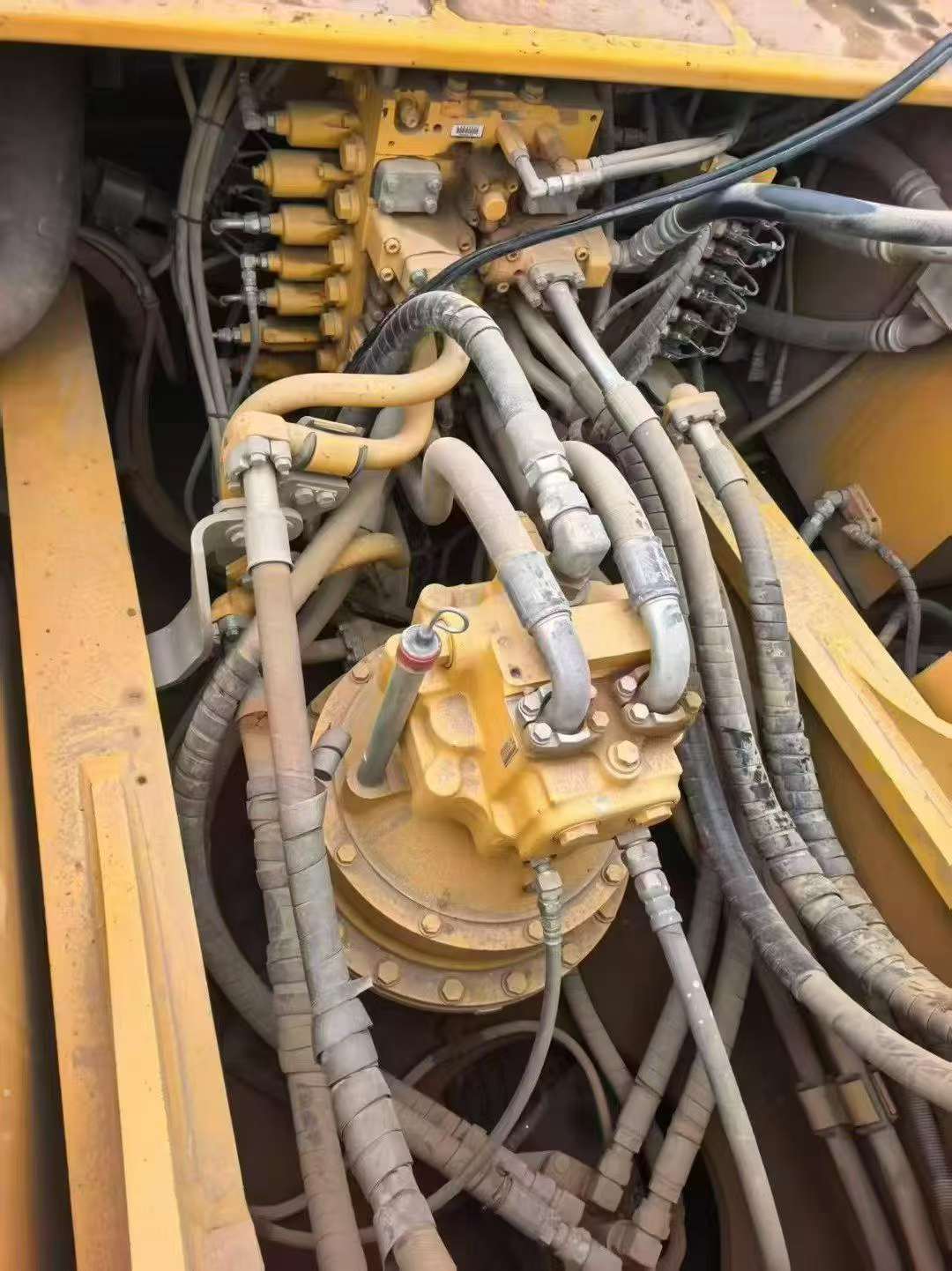 Used Komatsu PC300LC-8 Excavator 2021 Model / 6