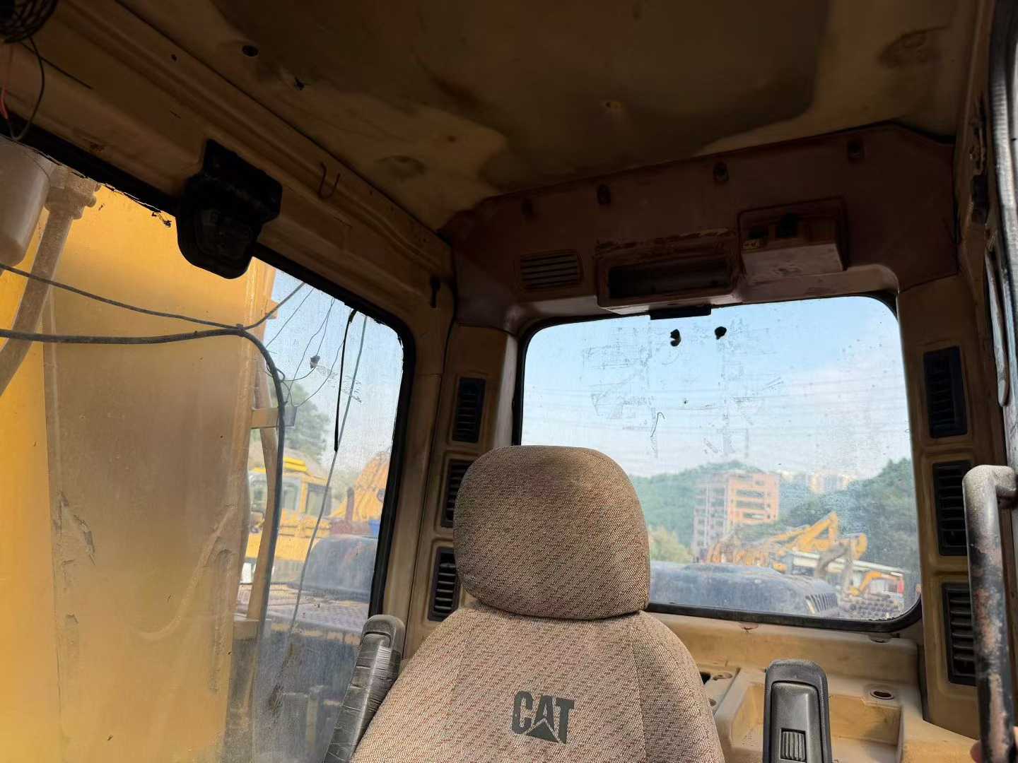 Used Caterpillar 320B Excavator 2016 Model / 9