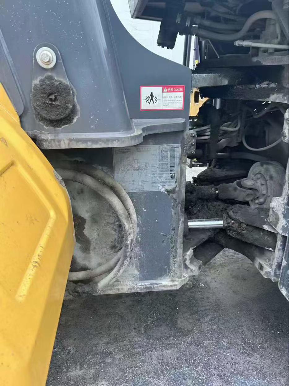 Used XCMG XE50C Excavator 2021 Model / 4