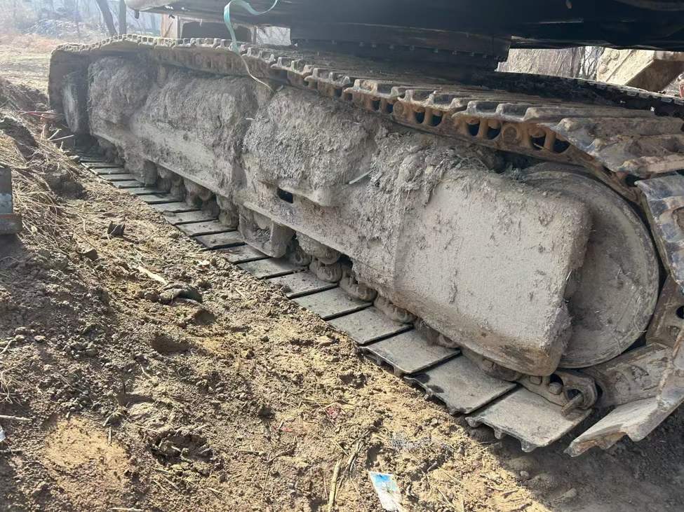 Used Volvo EC210B Excavator 2016 Model / 3