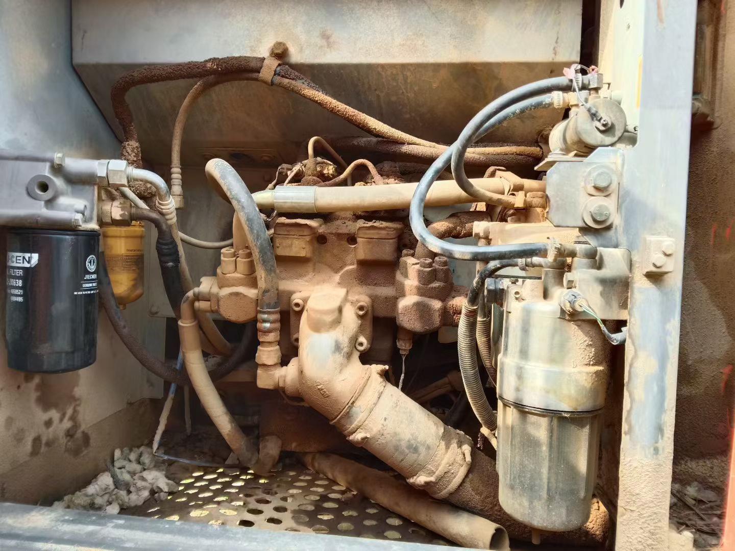 Used Hitachi EX200-3 Excavator 2016 Model / 3