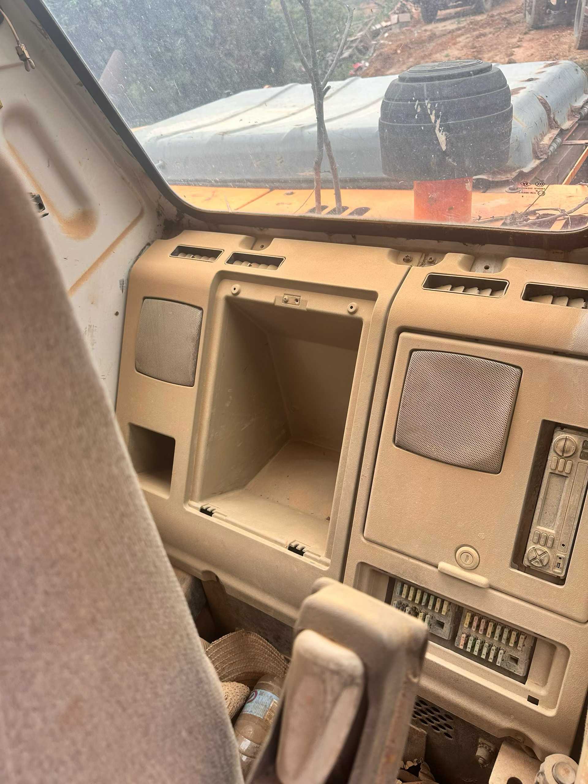 Used Doosan DH150-7 Excavator 2013 Model / 3