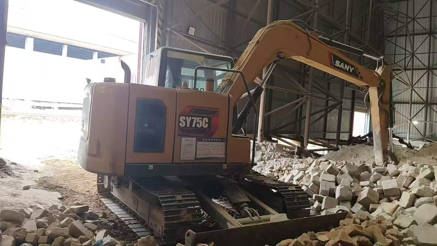 Used Sany SY75 Excavator 2016 Model / 9