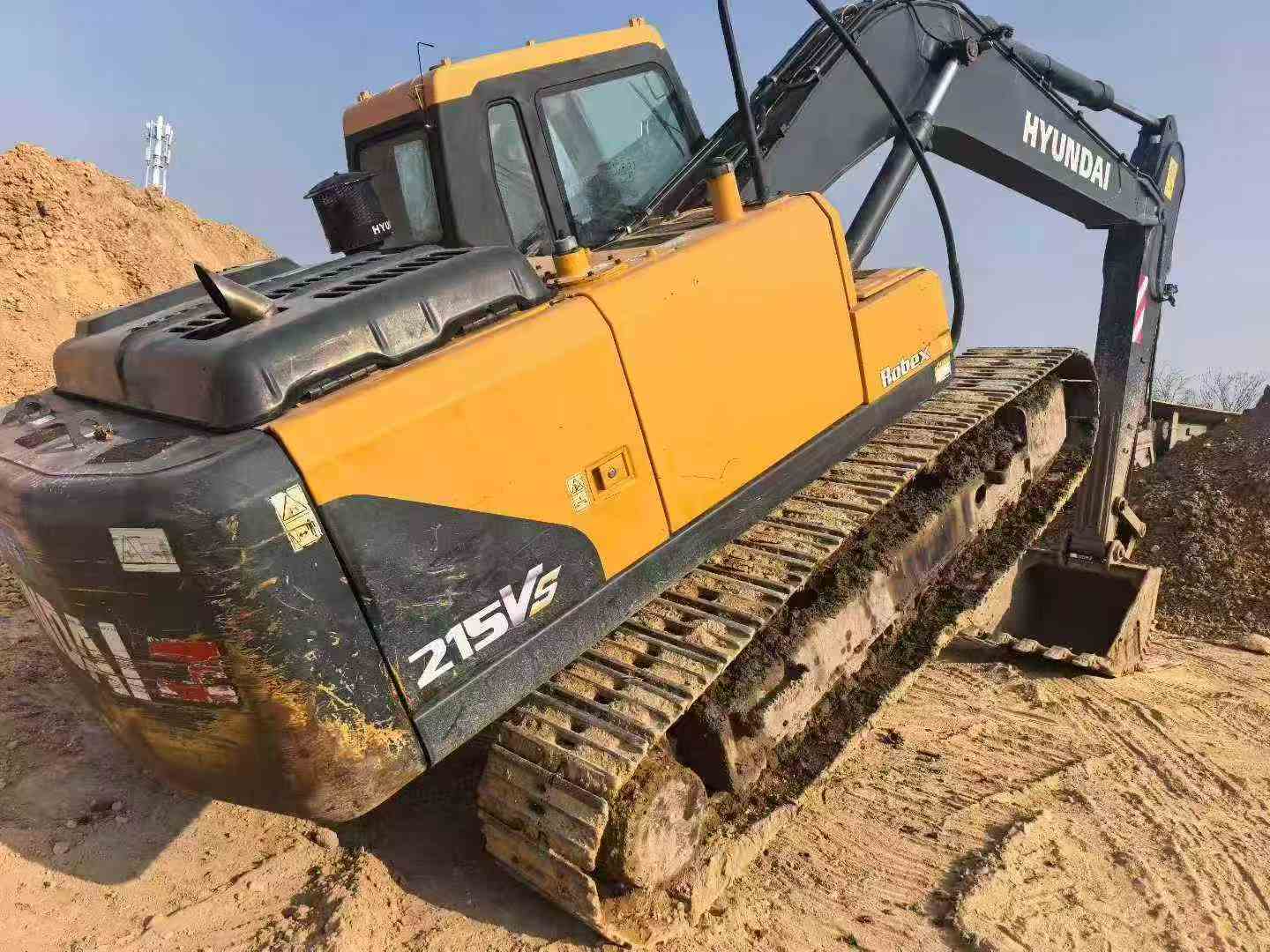 Used Hyundai R215-7 Excavator 2022 Model / 9