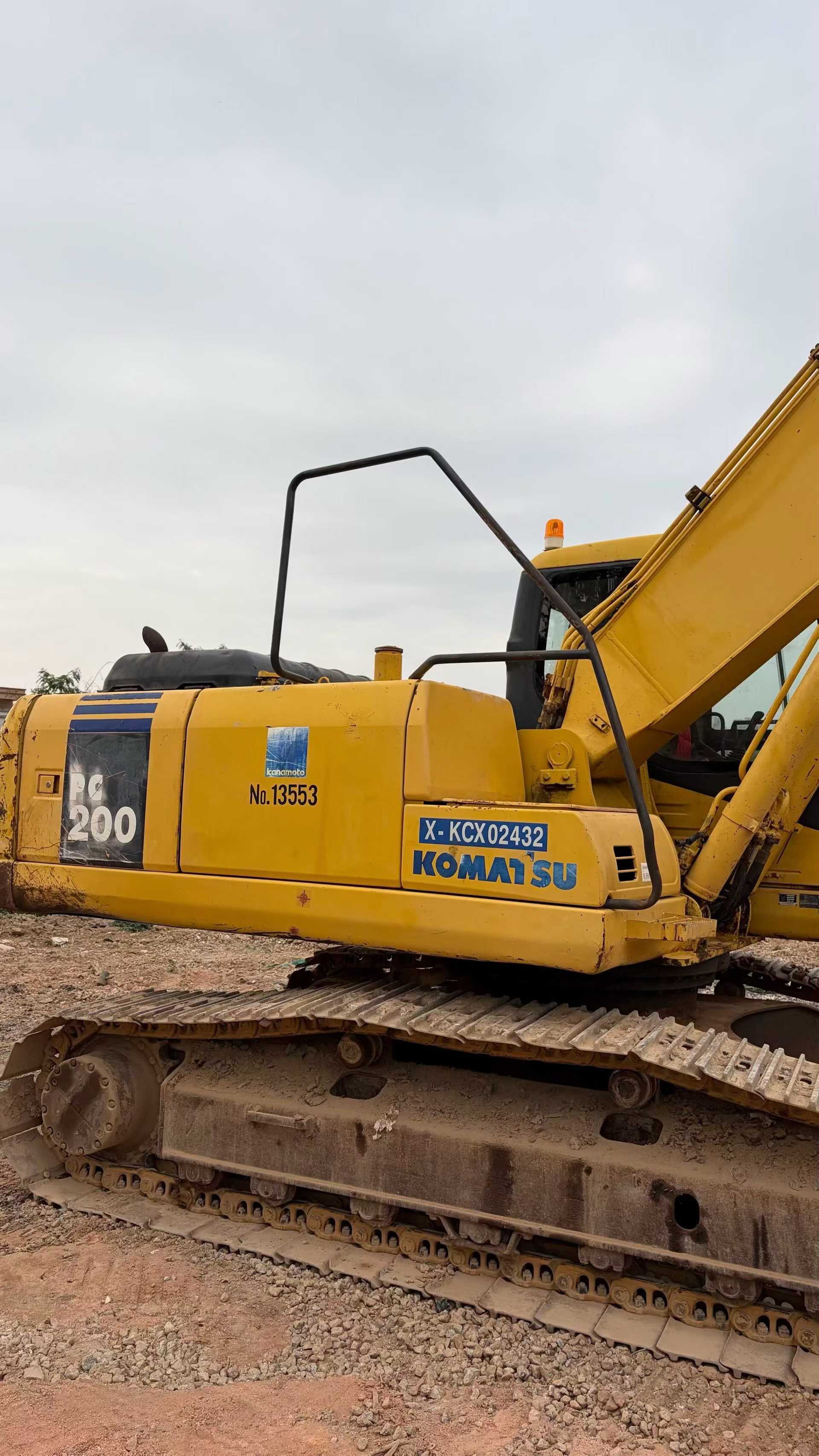 Used Komatsu PC200-7 Excavator 2016 Model / 2