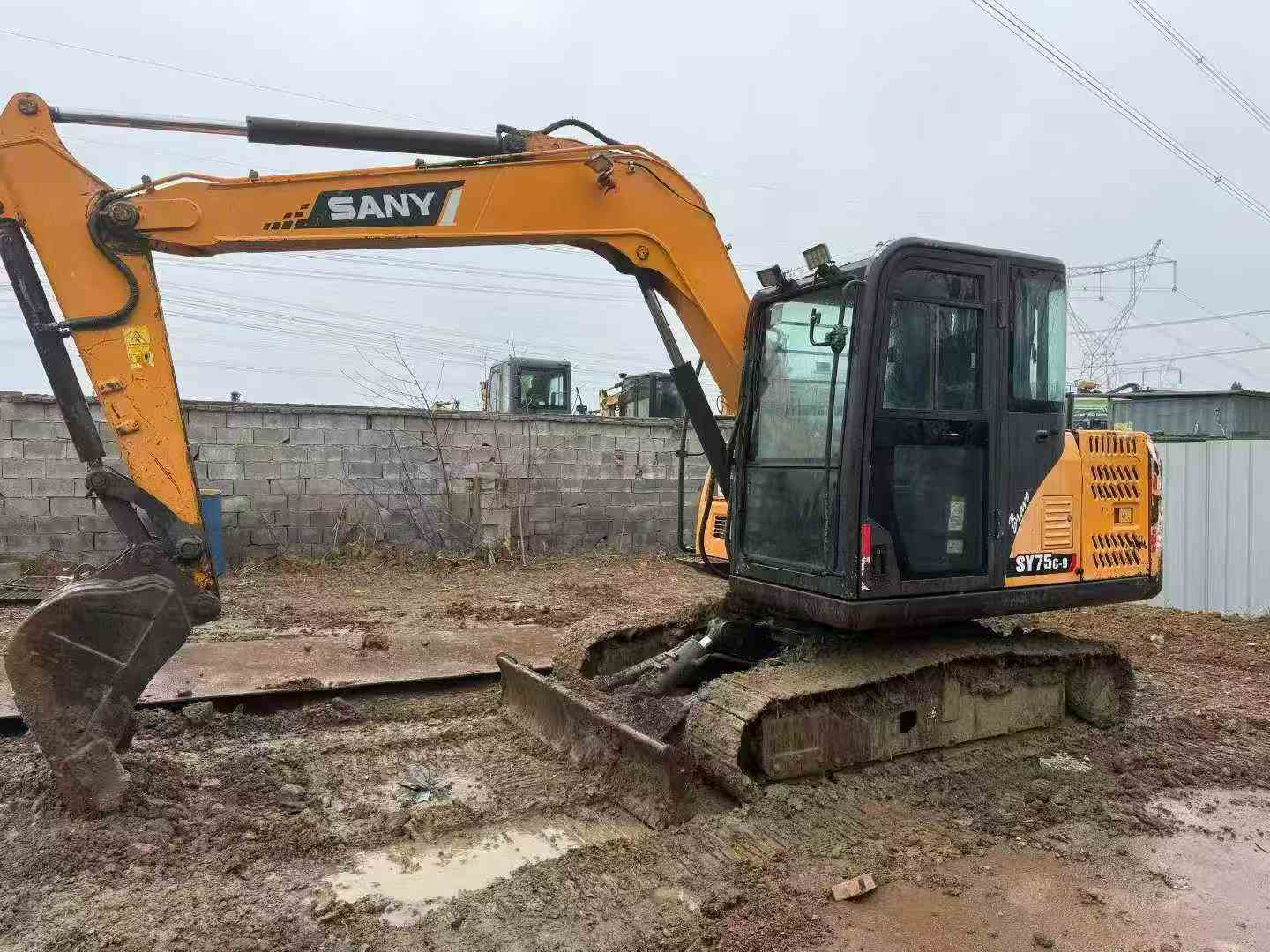 Used Sany SY65C Excavator 2015 Model / 2