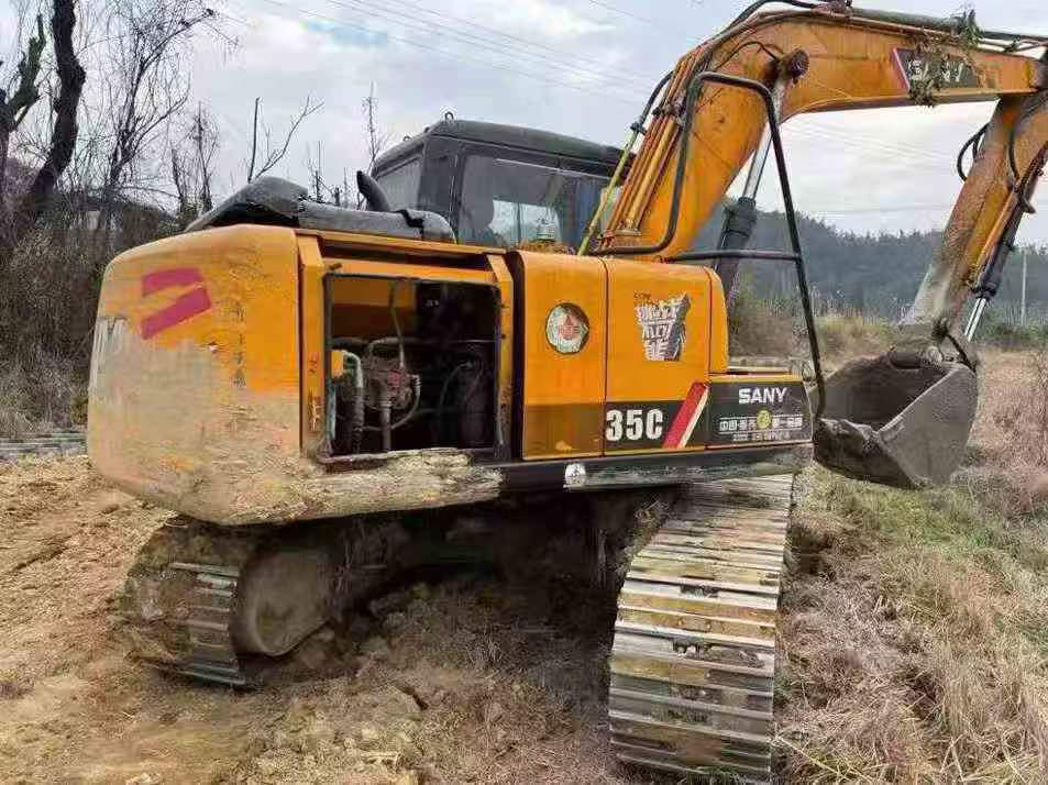 Used Sany SY135-8S Excavator 2016 Model / 3