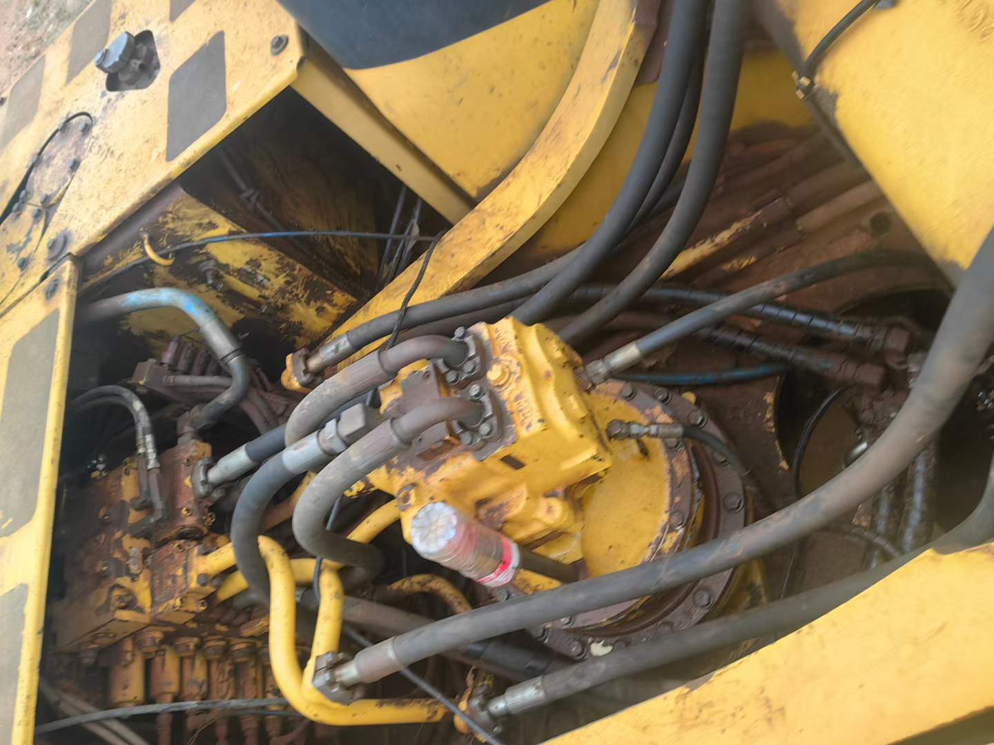 Used Komatsu PC360-7 Excavator 2012 Model / 4