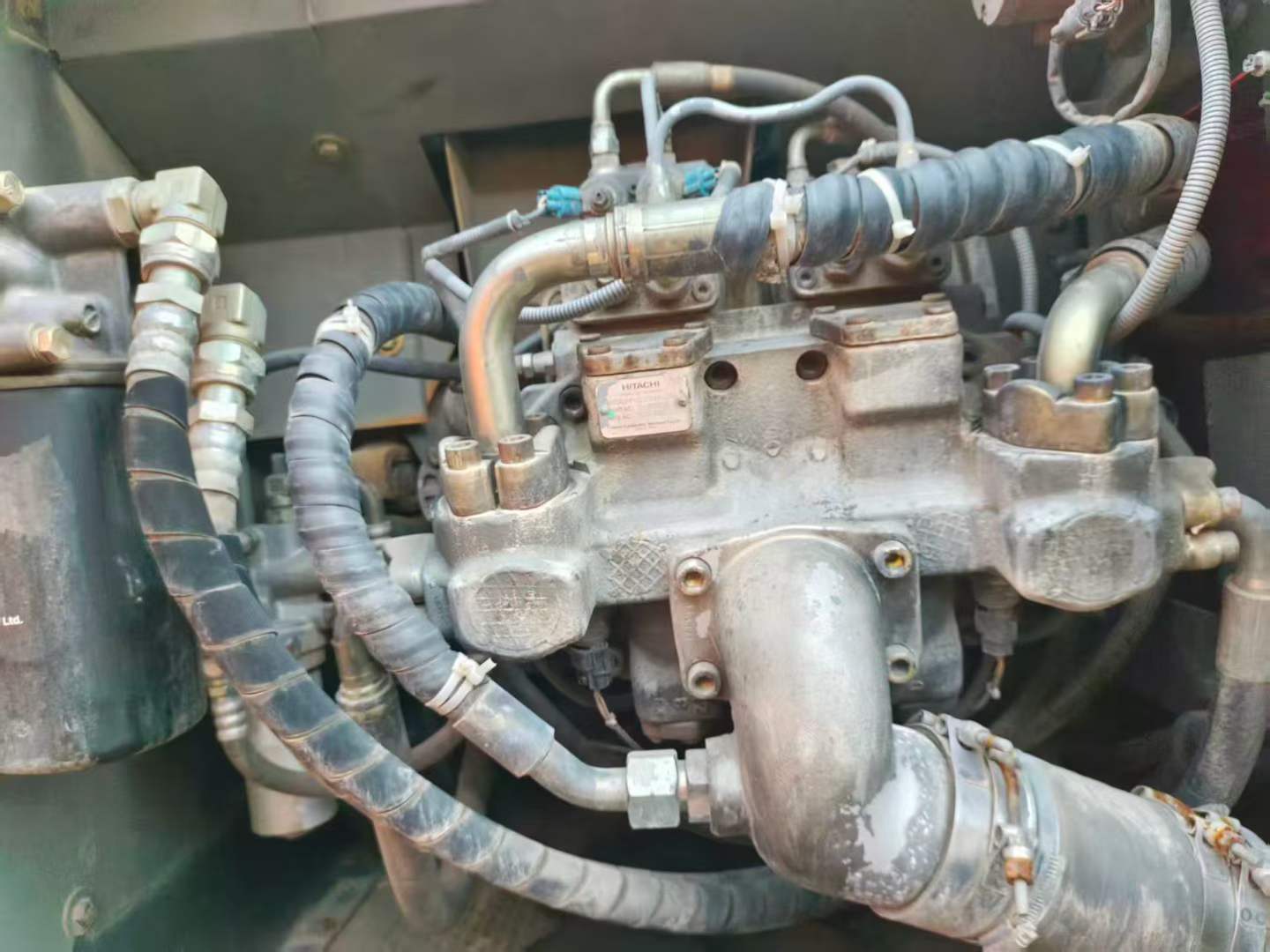 Used Hitachi ZX260-3G Excavator 2014 Model / 9