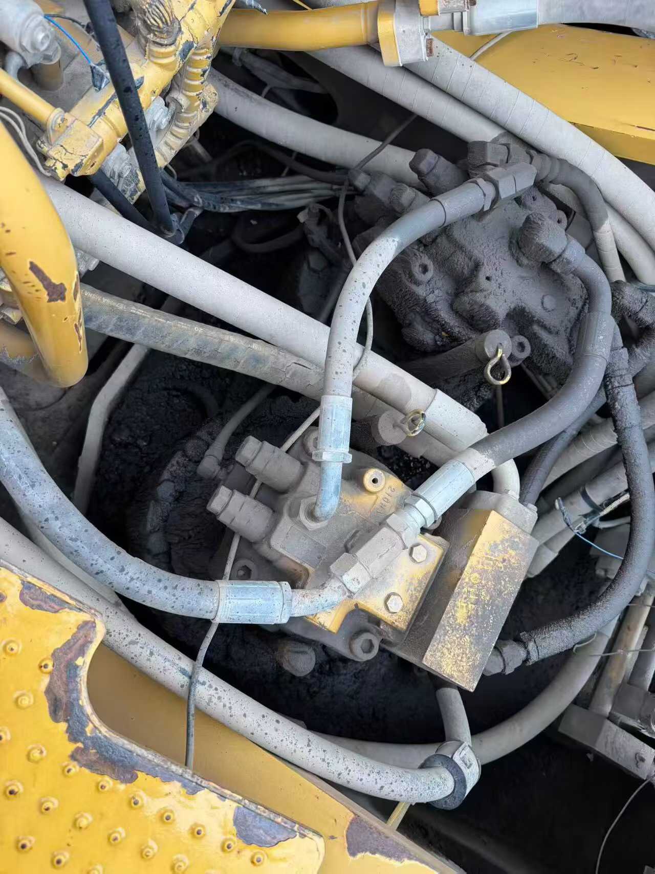 Used Caterpillar 374D Excavator 2017 Model / 6