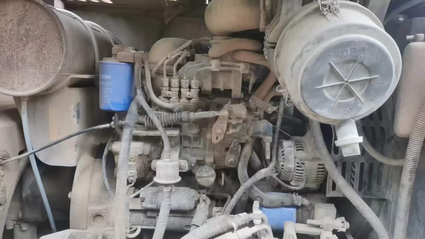 Used XCMG XE75D Excavator 2016 Model / 4