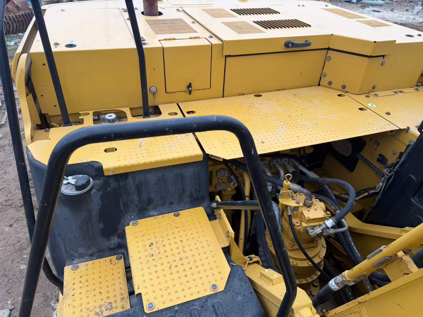 Used Caterpillar 330B Excavator 2019 Model / 9