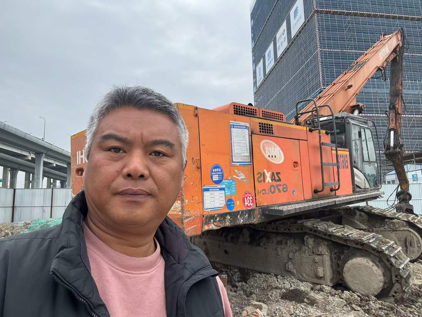 Used Hitachi ZX670LC-5B Excavator 2023 Model / 8