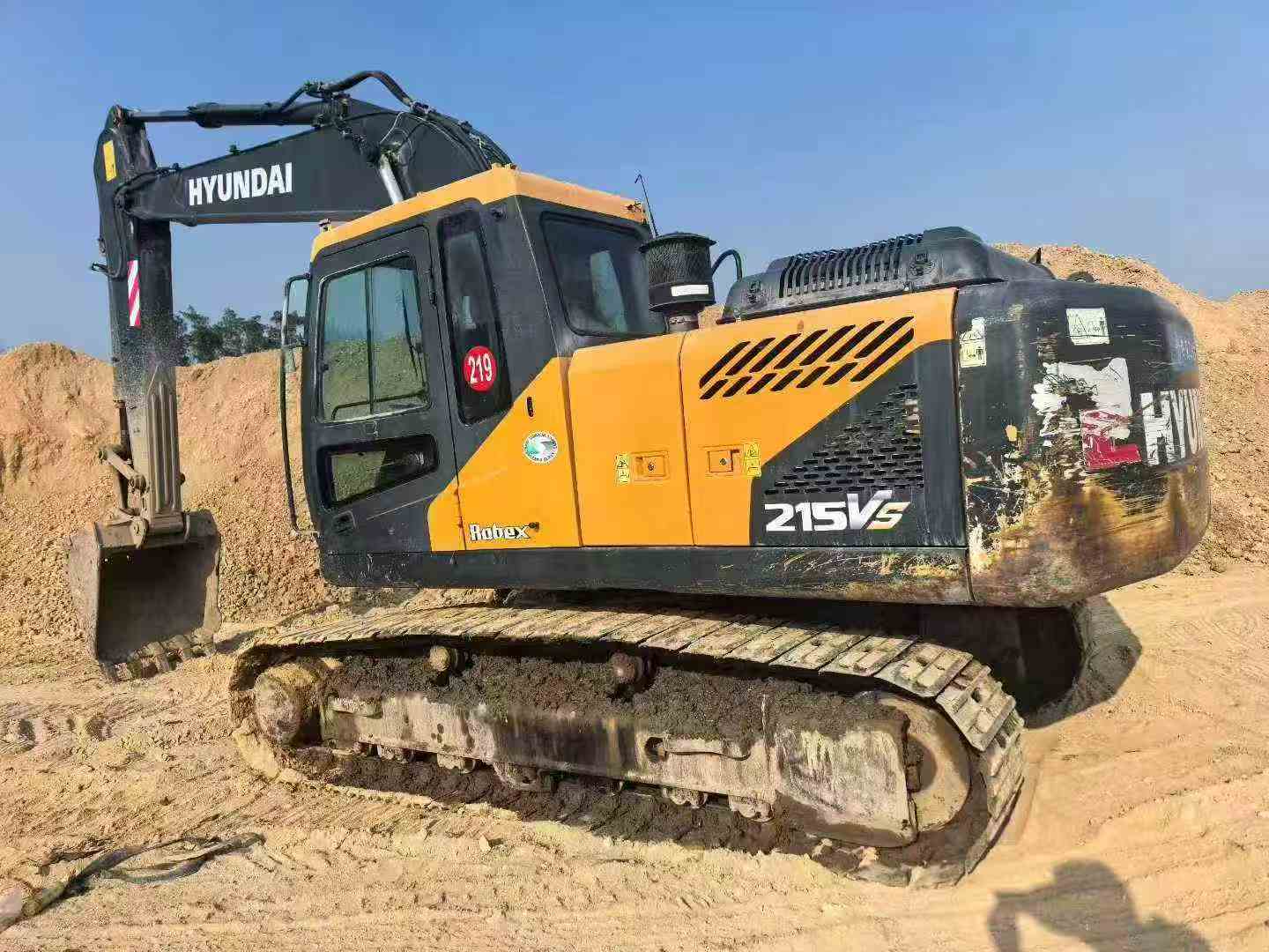 Used Hyundai R215-7 Excavator 2022 Model / 5