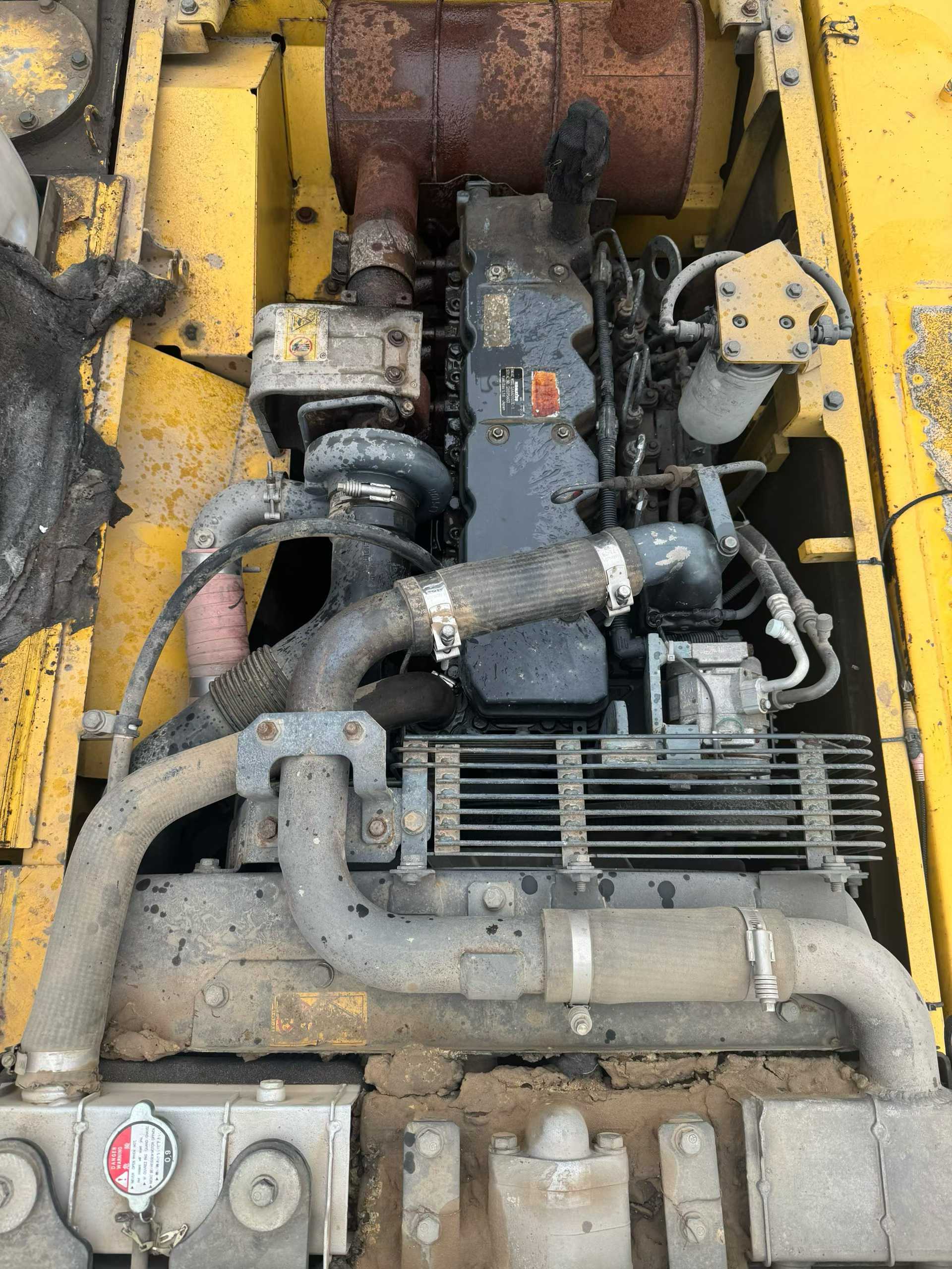 Used Komatsu PC210 Excavator 2012 Model / 5