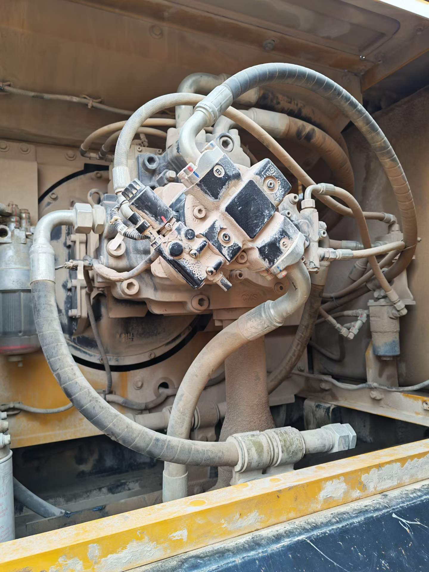 Used Sany SY550H Excavator 2022 Model / 4