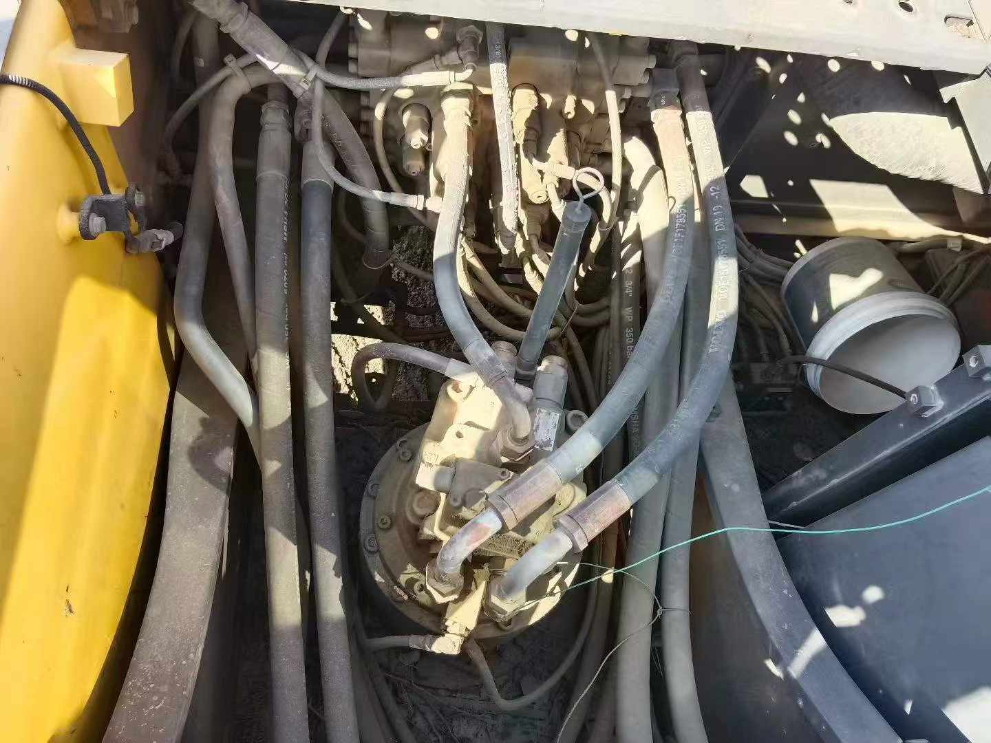 Used Volvo EC210B Excavator 2018 Model / 3