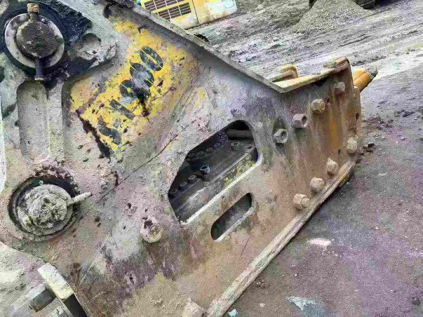 Used Hitachi ZX450-6 Excavator 2012 Model / 9