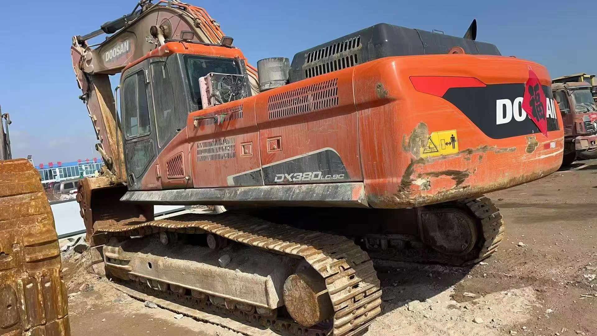 Used Doosan DX380LC-5 Excavator 2018 Model / 4