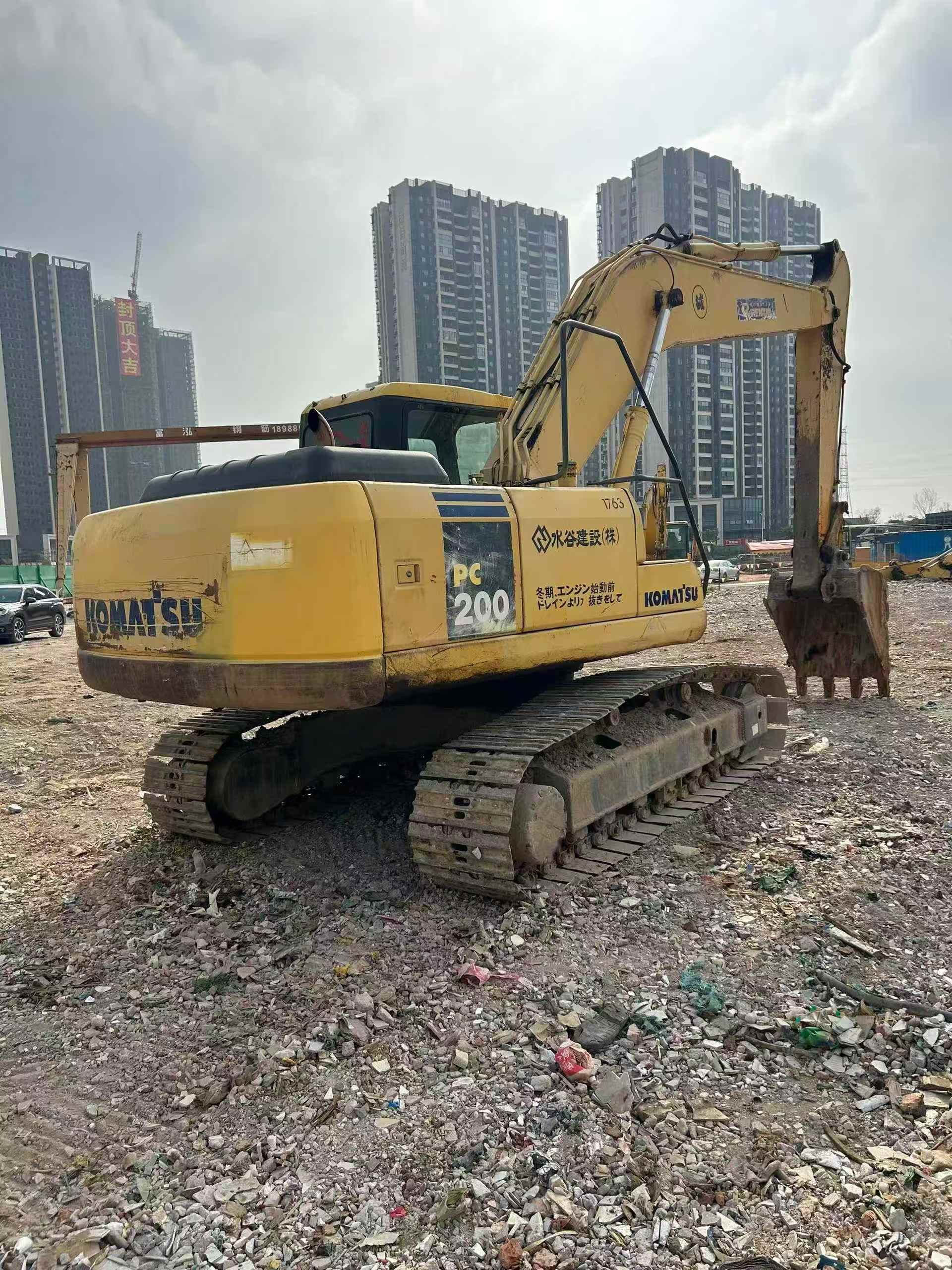 Used Komatsu PC200-7 Excavator 2016 Model / 2
