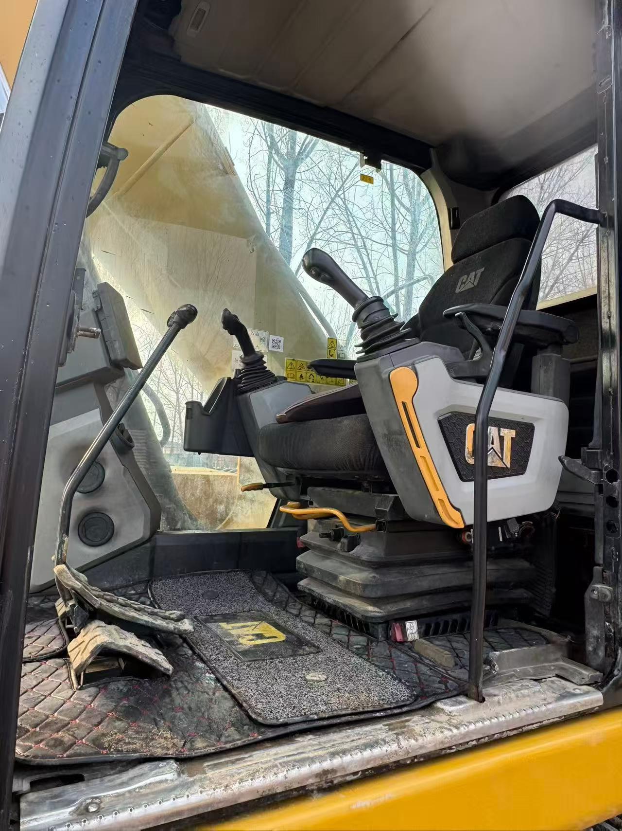 Used Caterpillar 323 Excavator 2021 Model / 9