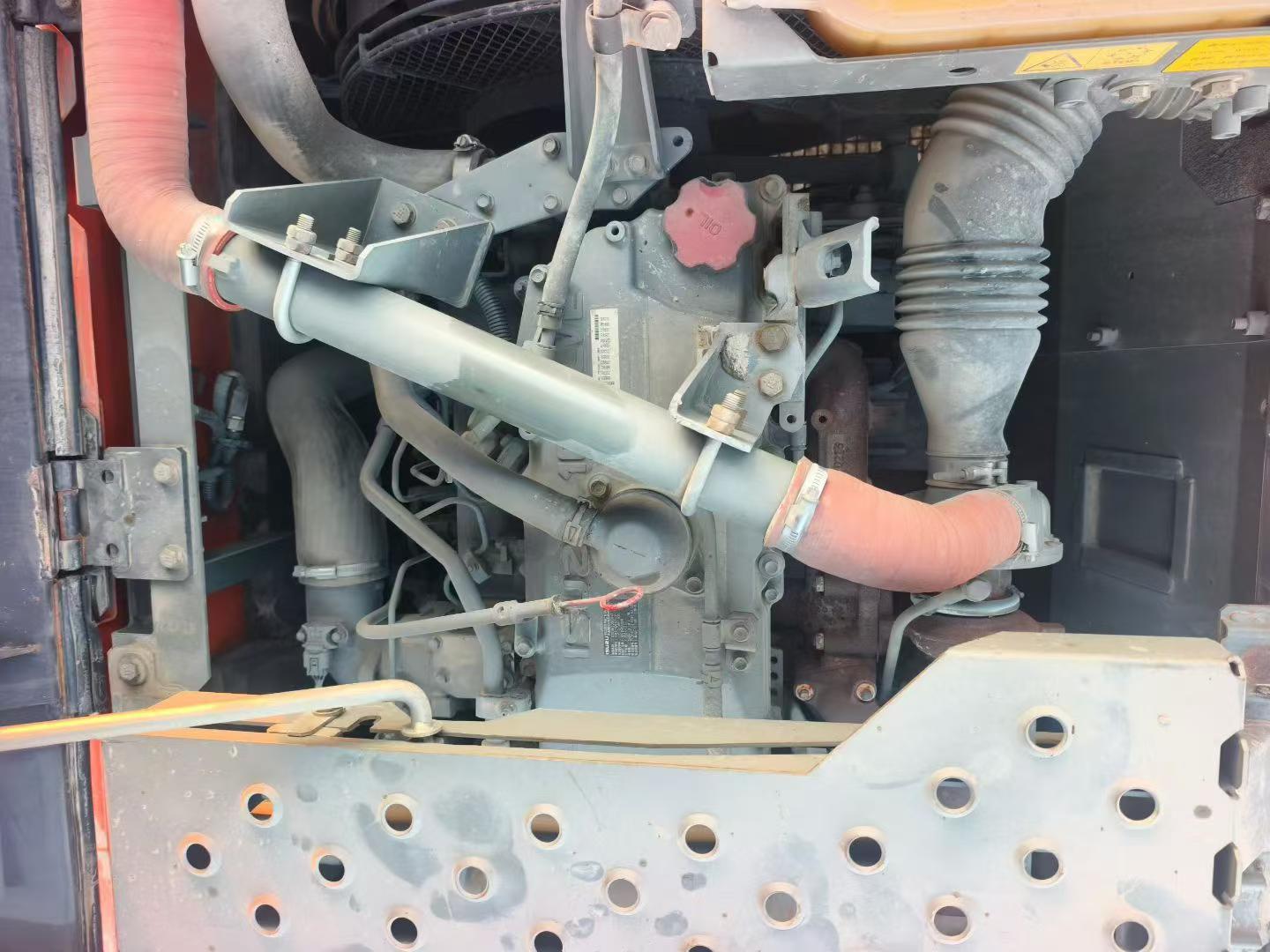 Used Hitachi ZH200-5A Excavator 2018 Model / 5