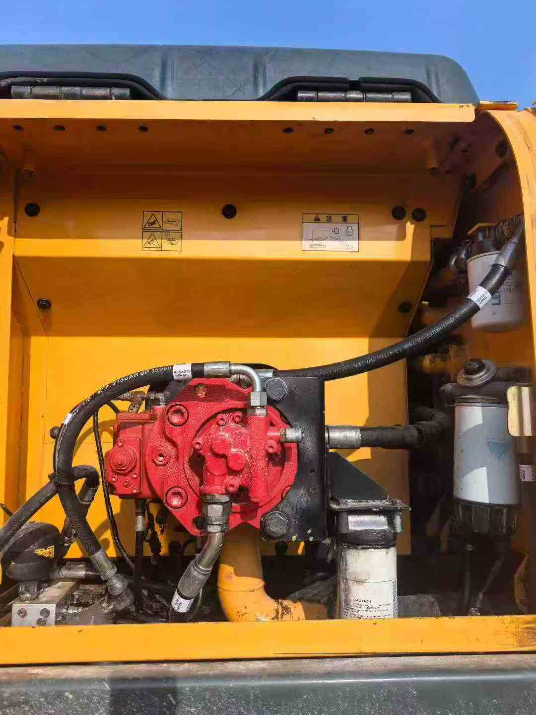 Used Hyundai R215-7 Excavator 2022 Model / 3